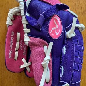 Rawlings girls t ball glove, all leather